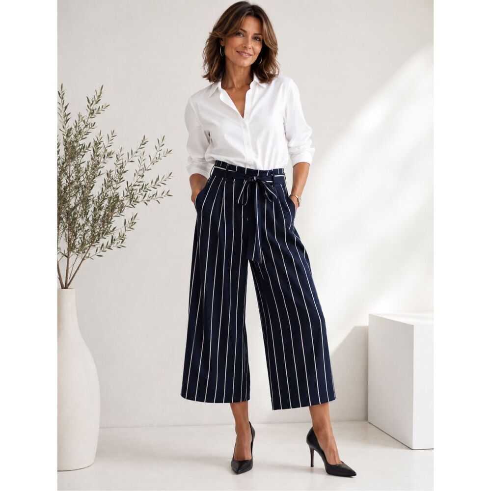 Second Female Anthropologie Lexington Wide Leg Pants Women’s Small Navy Cropped